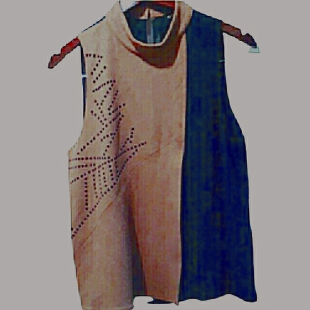 - - EXPLOSION etched suede sleeveless top